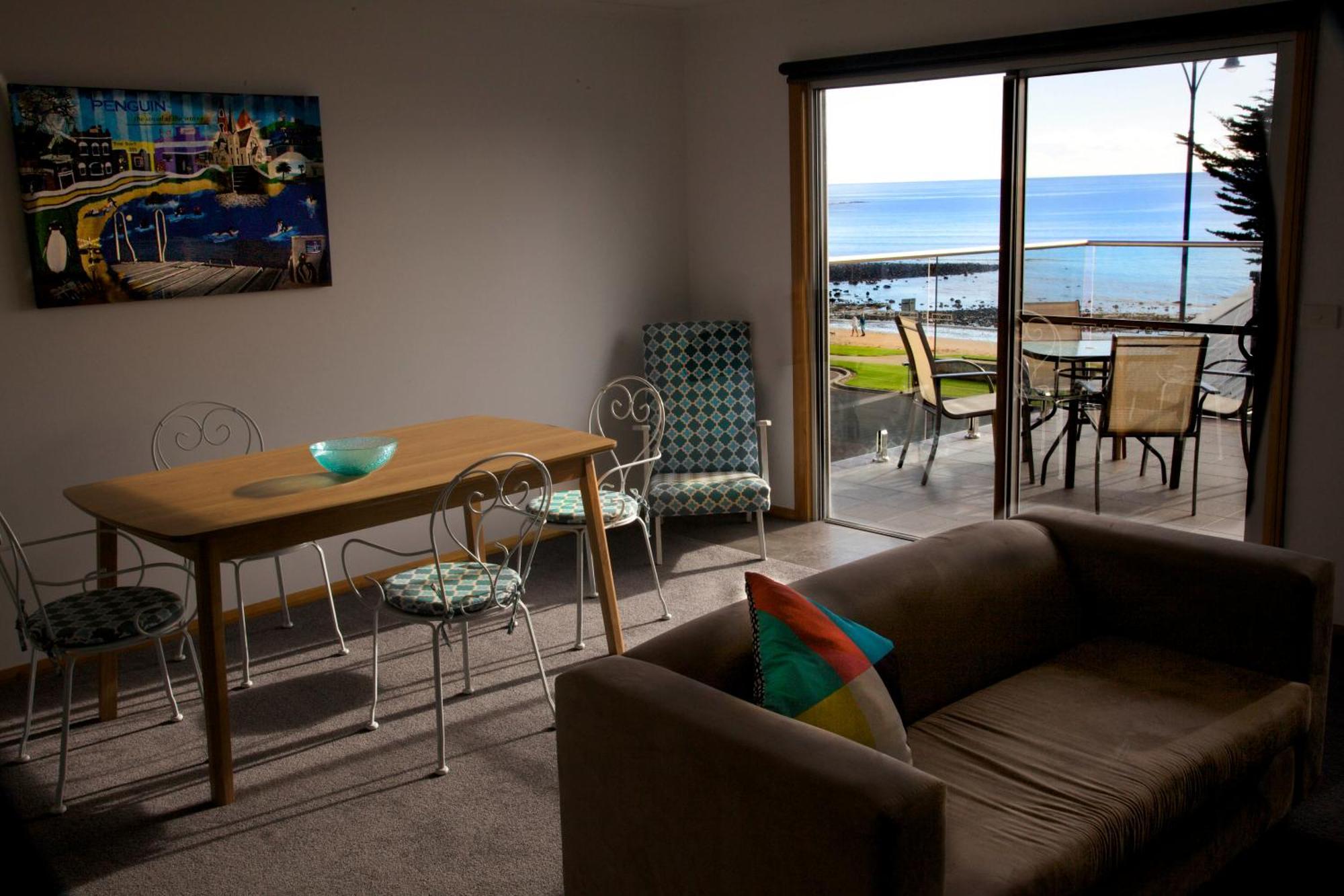 Penguin Beachfront Apartments Pokoj fotografie