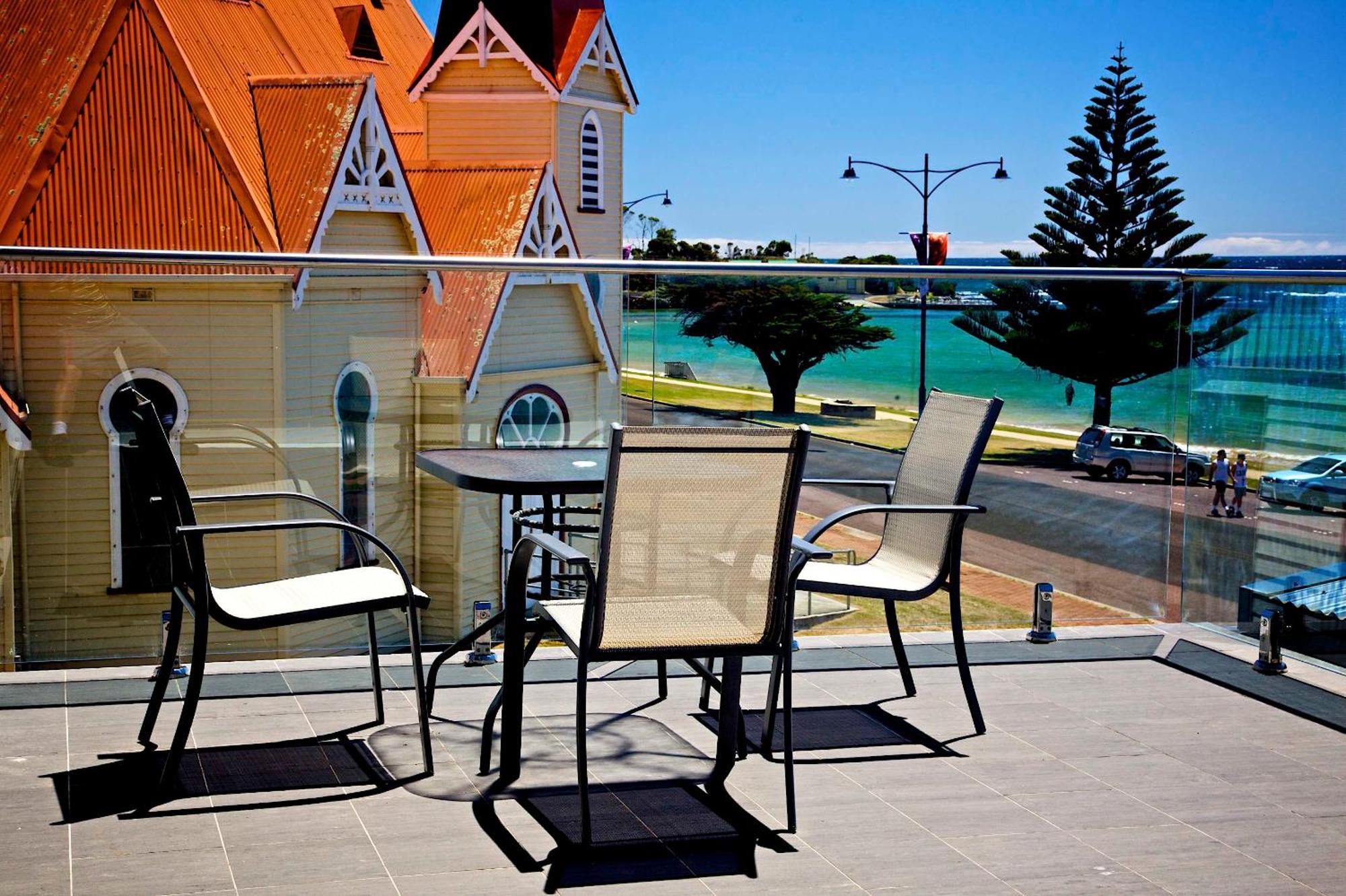 Penguin Beachfront Apartments Pokoj fotografie
