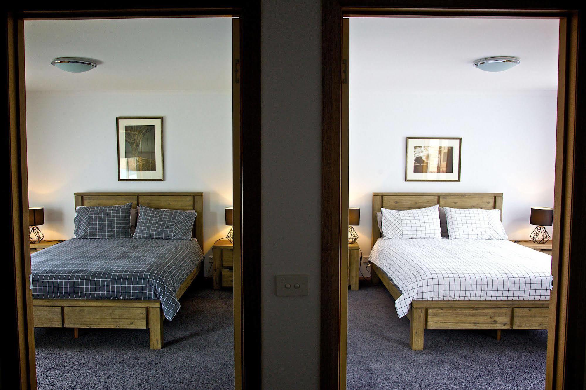 Penguin Beachfront Apartments Exteriér fotografie