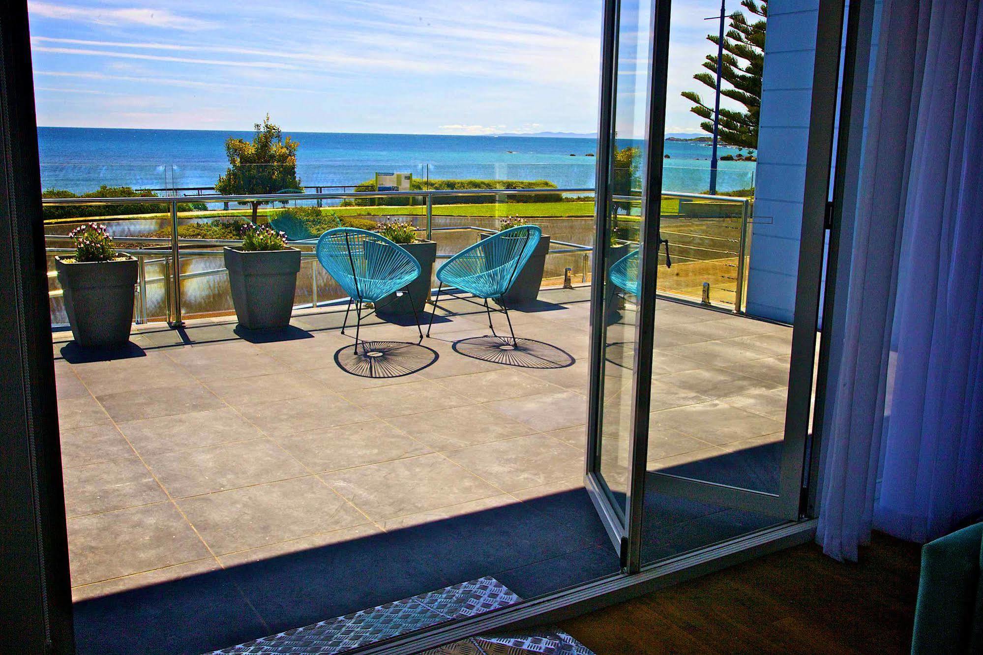 Penguin Beachfront Apartments Exteriér fotografie